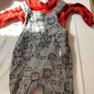 Lion overalls orange newborn
